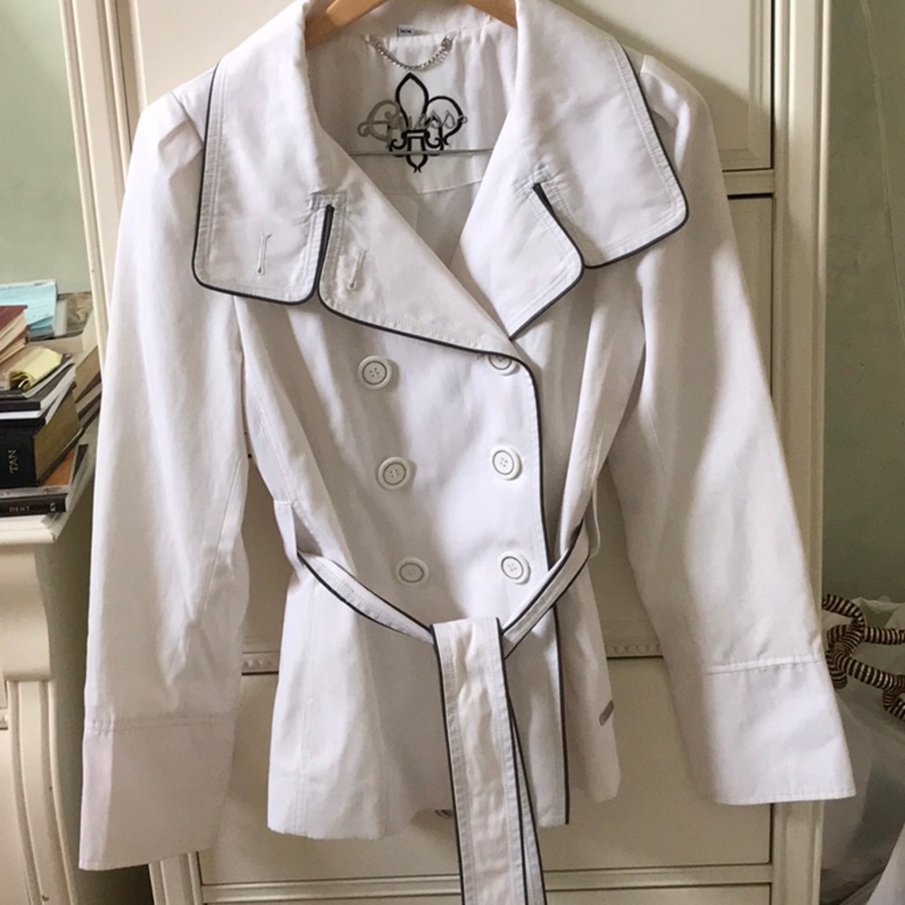 GUESS White Double Breasted Button Jacket